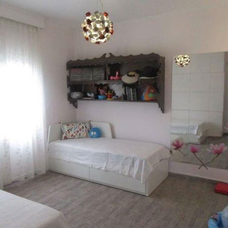 Pefkohori Apart. Near The Beach With Indor Parking And Yard Экстерьер фото