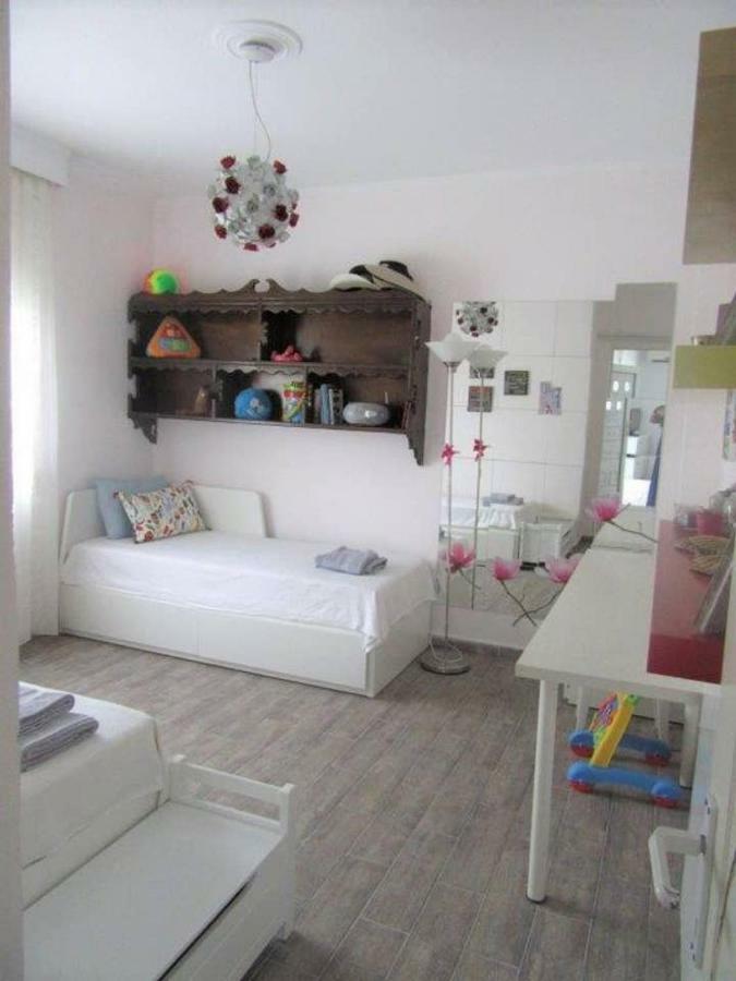 Pefkohori Apart. Near The Beach With Indor Parking And Yard Экстерьер фото